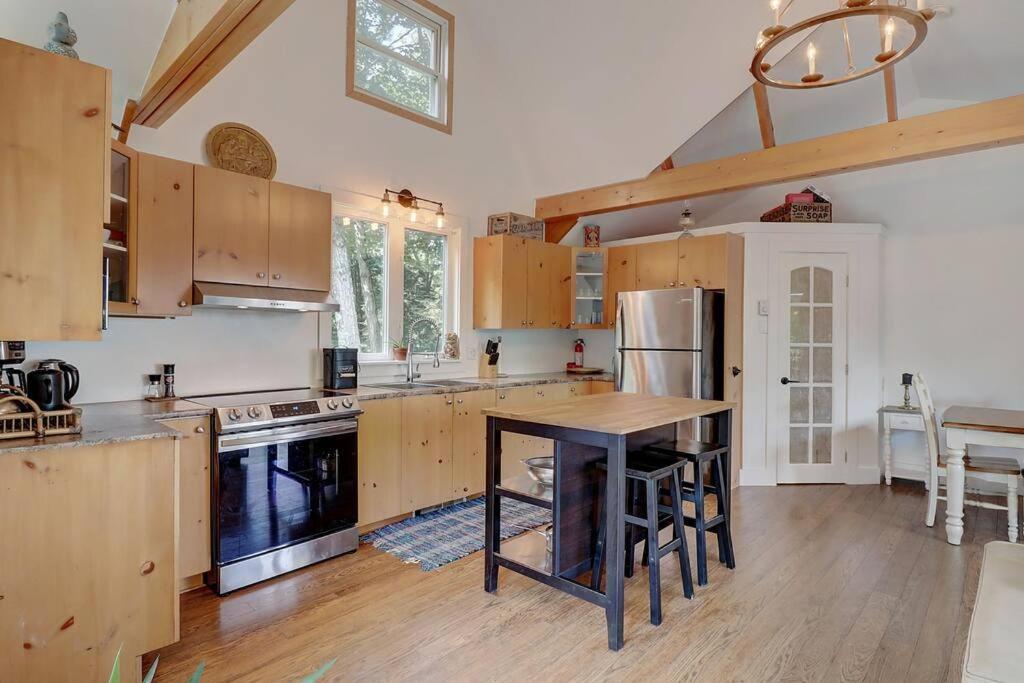 Eastern Township'S Getaway! Beach + Ski Haven Magog Luaran gambar